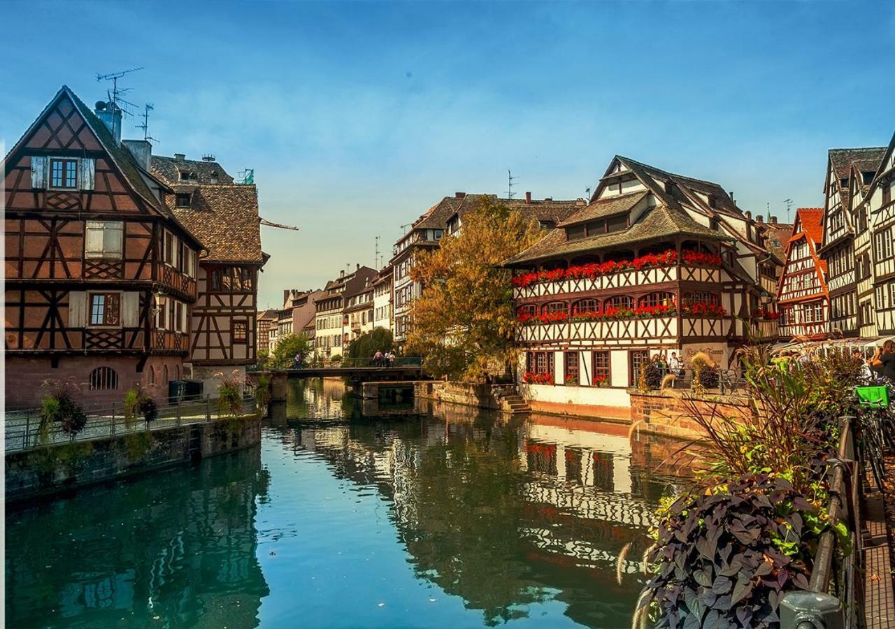 Grand 3 Pieces Stationnement Gratuit Dans La Rue Apartment Strasbourg Bagian luar foto