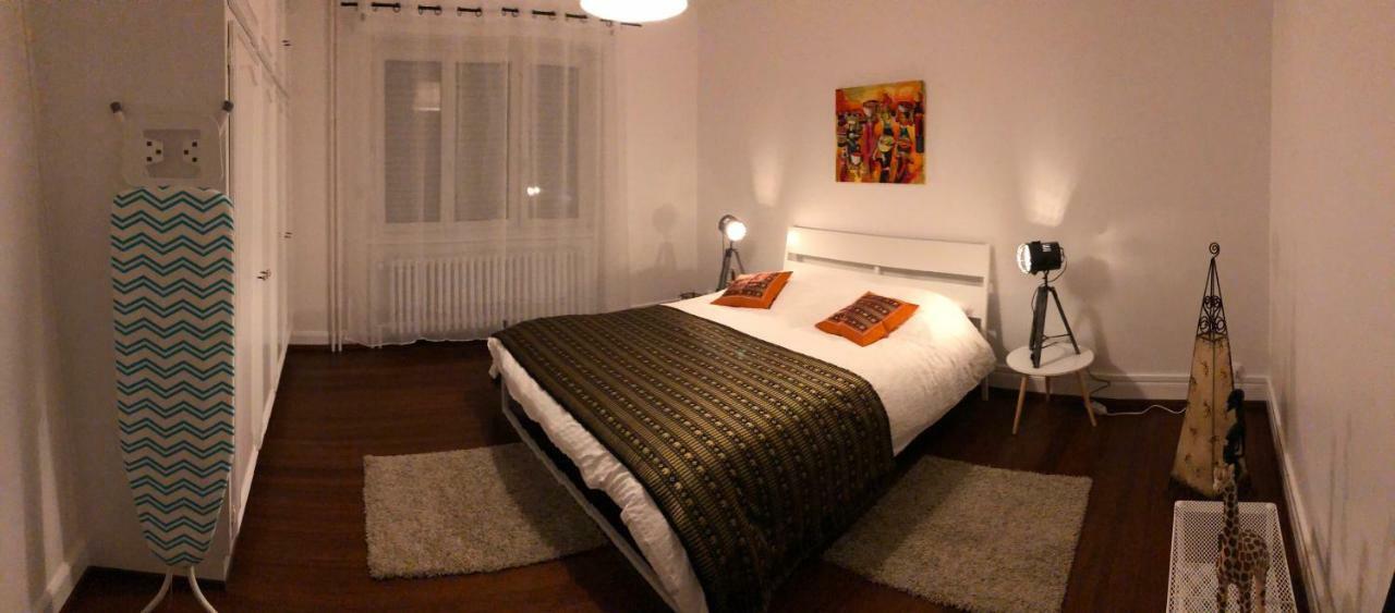 Grand 3 Pieces Stationnement Gratuit Dans La Rue Apartment Strasbourg Bagian luar foto