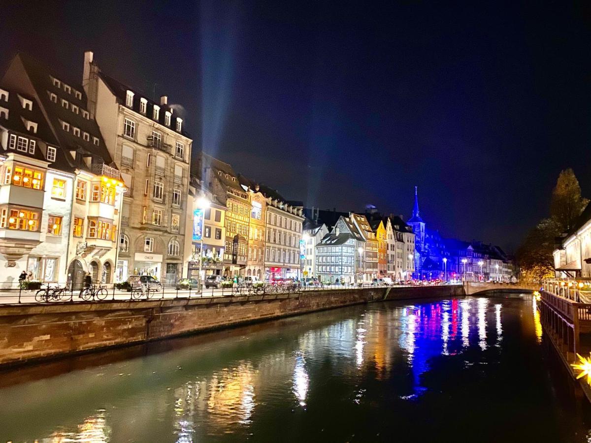 Grand 3 Pieces Stationnement Gratuit Dans La Rue Apartment Strasbourg Bagian luar foto